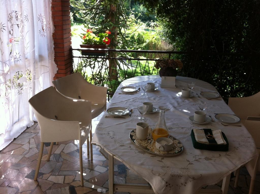 Bed and Breakfast La Casa Creativa à Lomnago Extérieur photo