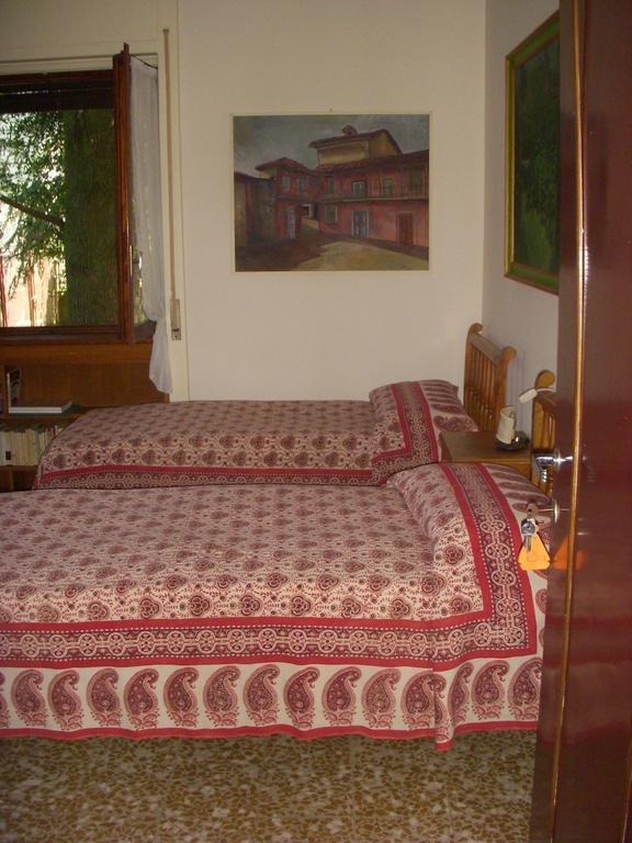 Bed and Breakfast La Casa Creativa à Lomnago Extérieur photo